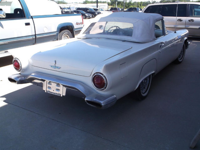 1957 Ford Thunderbird - photo 4