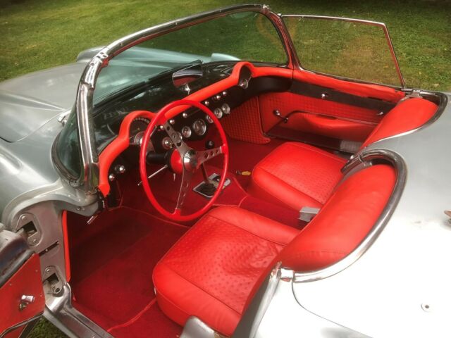1957 Chevrolet Corvette WAS A FULIE ROADSTER - photo 9
