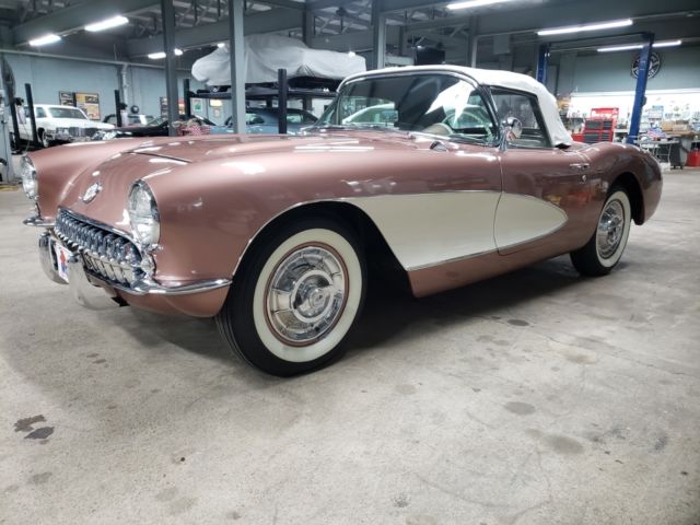 1957 Chevrolet Corvette CONVERTIBLE - 283 V8 - DUAL QUADS - 3 SPEED! - photo 8