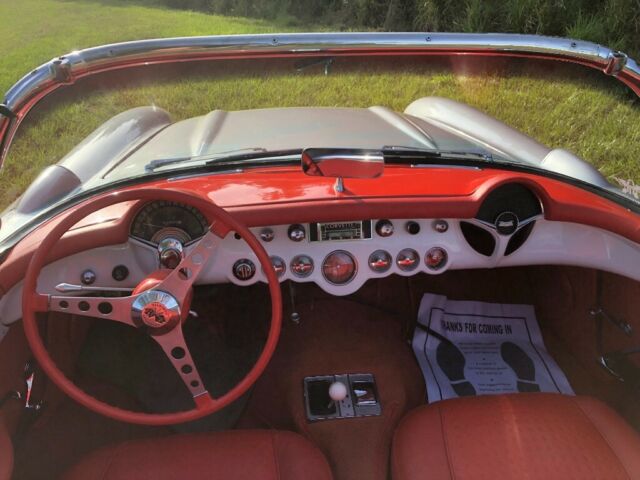 1957 Chevrolet Corvette Convertible - photo 12