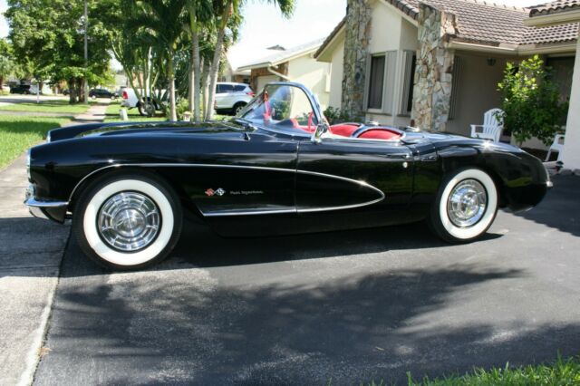 1957 Chevrolet Corvette Convertible Hard Top Fuel Injection - photo 3