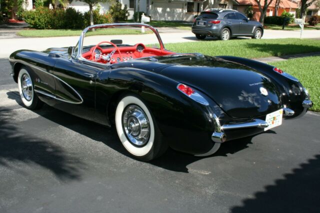 1957 Chevrolet Corvette Convertible Hard Top Fuel Injection - photo 4