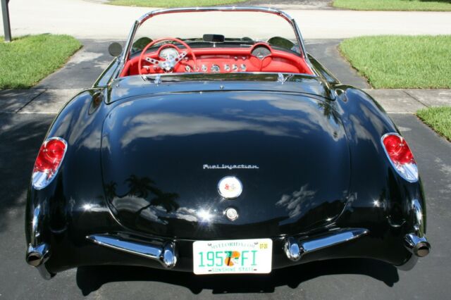 1957 Chevrolet Corvette Convertible Hard Top Fuel Injection - photo 5