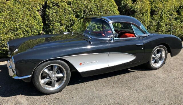 1957 Chevrolet Corvette - photo 10