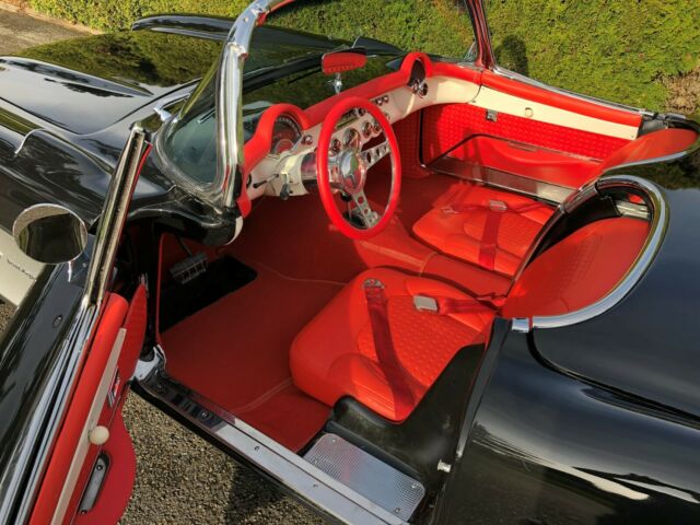 1957 Chevrolet Corvette - photo 2