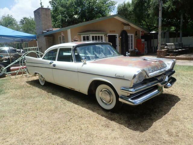 1957 Dodge Coronet - photo 2