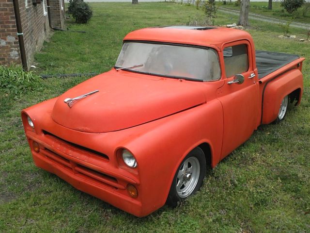 1957 Dodge Other Pickups Pickup truck CHOPPED & LOWERED Professionally - photo 4