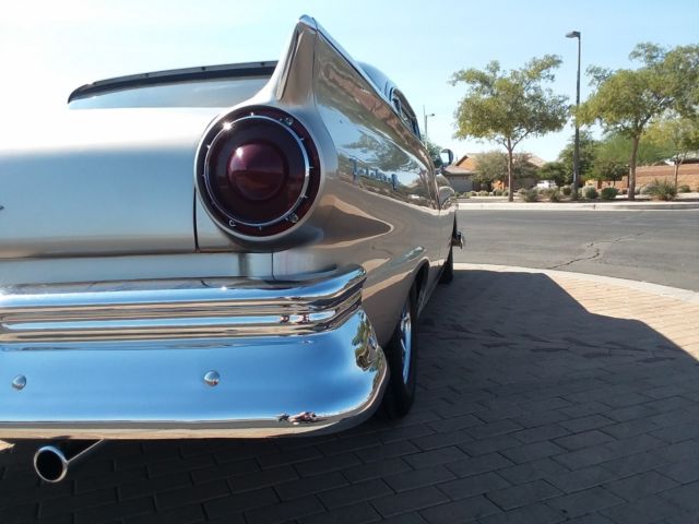 1957 Ford Fairlane Lots of stainless - photo 5