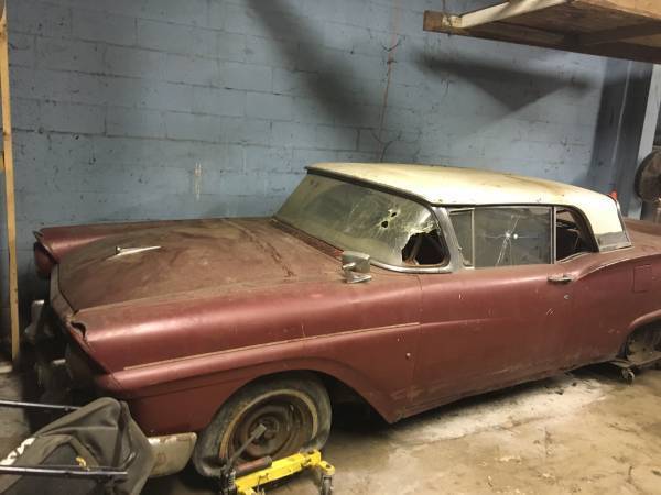 1957 Ford Fairlane - photo 2