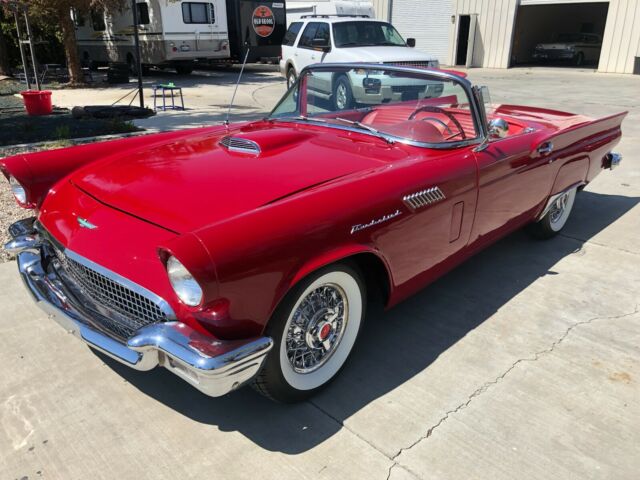 1957 Fod T Bird 312 automatic hardtop convertible 1957 Ford Thunderbird