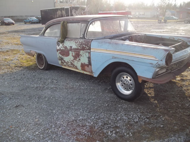 1957 Ford 300 Custom - photo 2