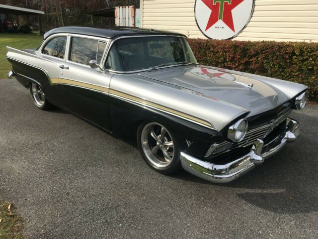 1957 Ford custom 300 5.0 coyote, automatic, custom leather interior 1957 Ford 300