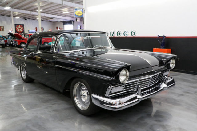 1957 Ford Custom OVER 240000 SPENT ZZ572 4L85E Gabe Lopez leather K - photo 7