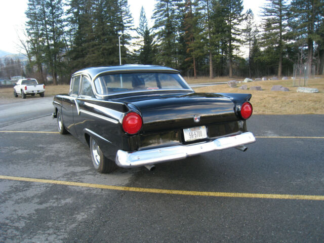 1957 Ford Fairlane Custom Tudoor - photo 3
