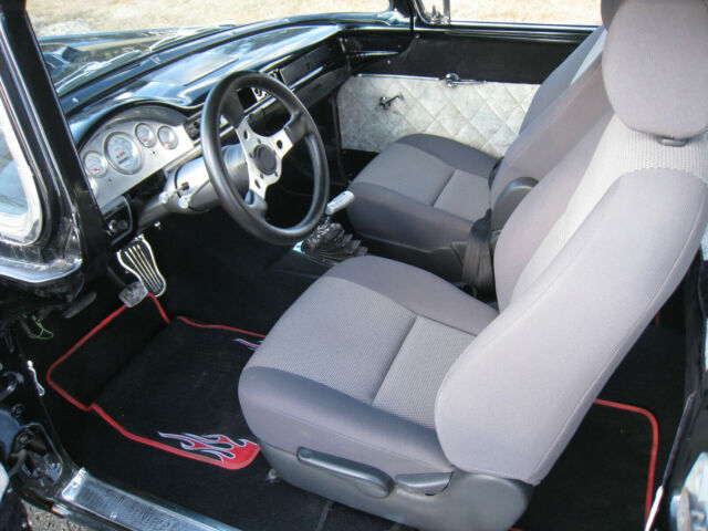 1957 Ford Fairlane Custom Tudoor - photo 8