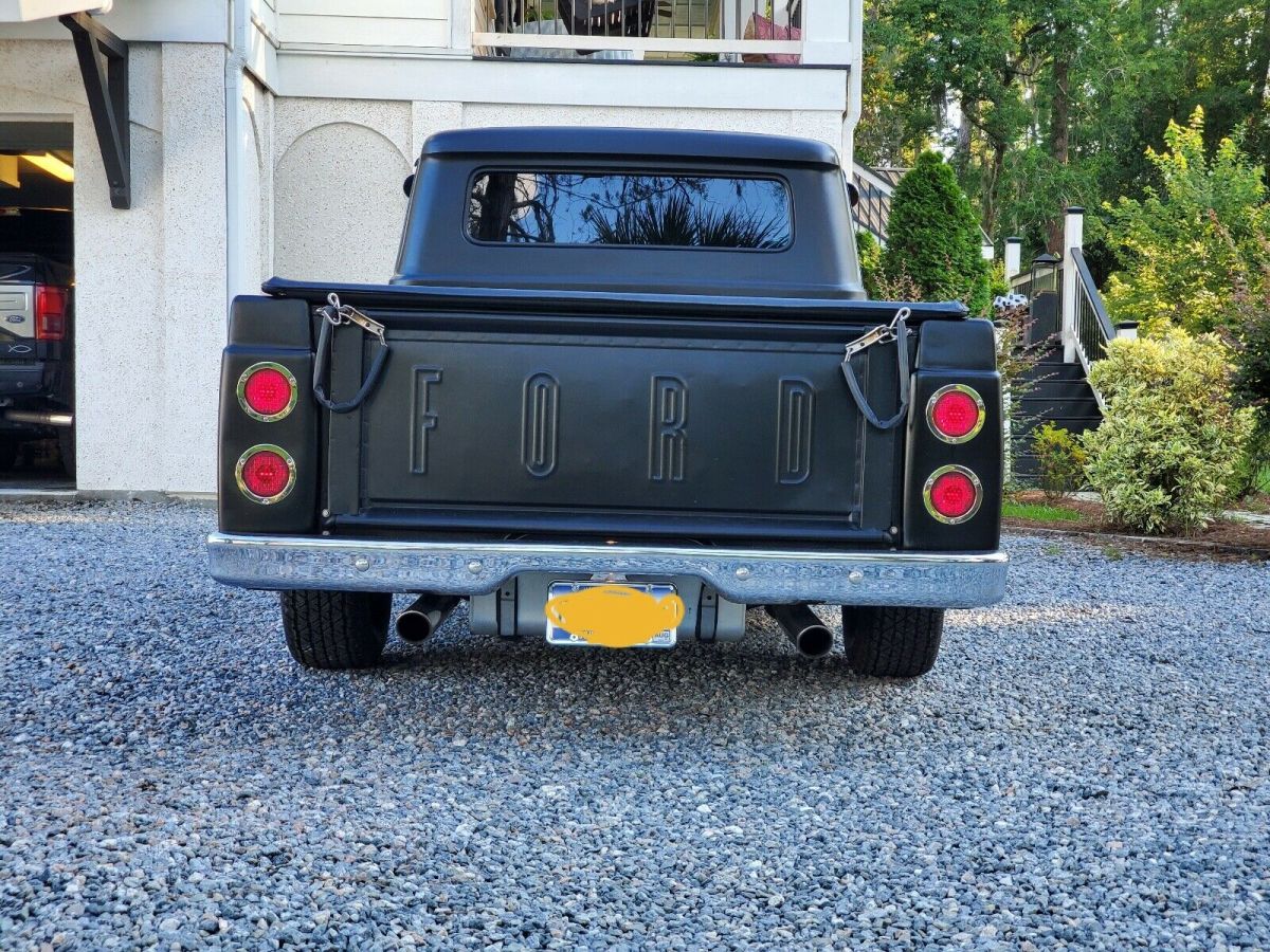 1957 Ford F100 2 door - photo 4