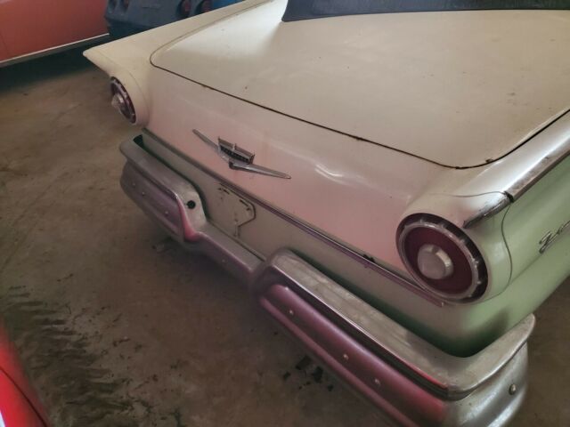 1957 Ford Fairlane - photo 5