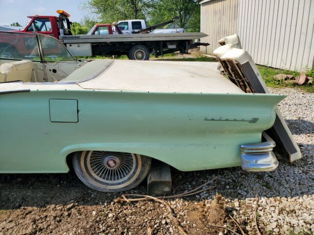 1957 Ford Fairlane - photo 8