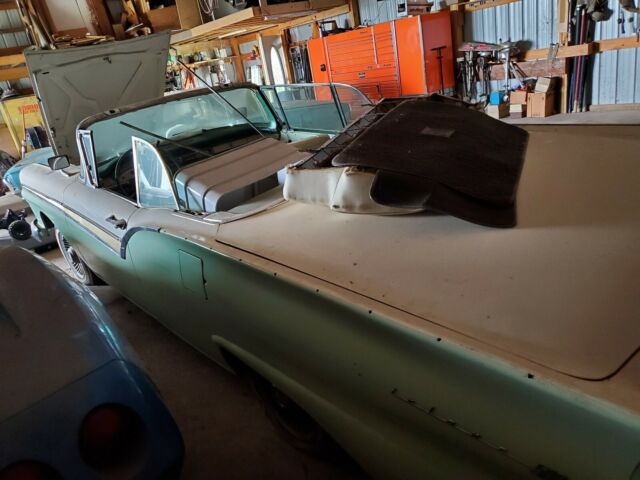 1957 Ford Fairlane - photo 6