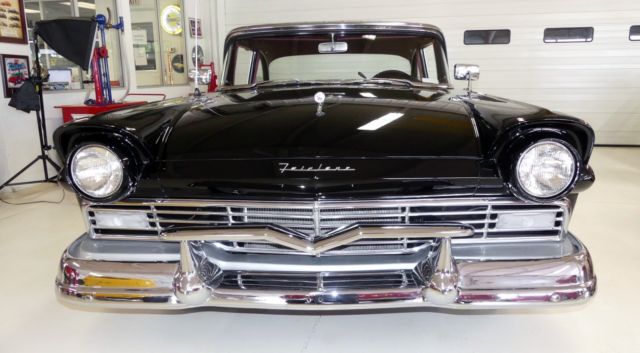 1957 Ford Fairlane 500 - photo 5