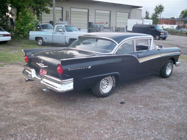 1957 Ford Fairlane - photo 4