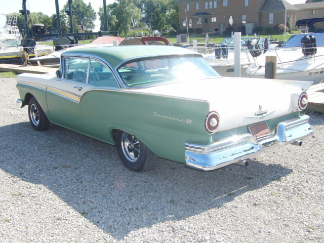 1957 Ford Fairlane Deluxe - photo 12