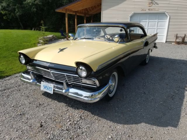1957 Ford Fairlane 500 - photo 4
