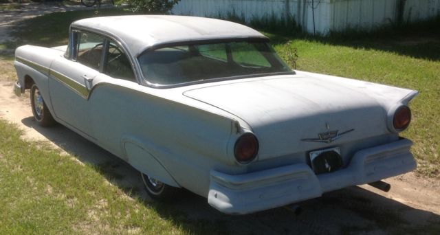 1957 Ford Fairlane 500 - photo 10