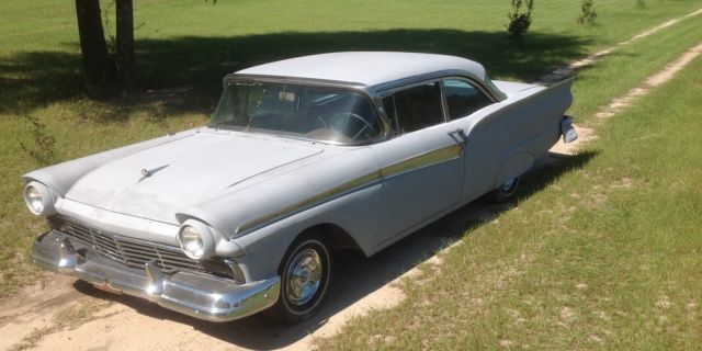 1957 Ford Fairlane 500 - photo 3