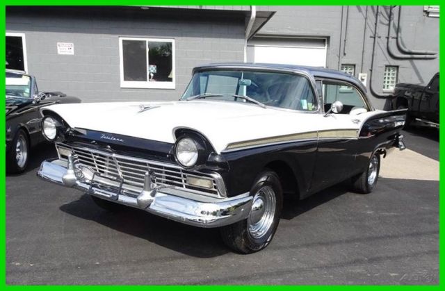 1957 Ford Fairlane 500 2-Dr Hardtop 390ci Big Block 4-Spd Manual LOW RESERVE 1957 Ford Fairlane Hardtop 500