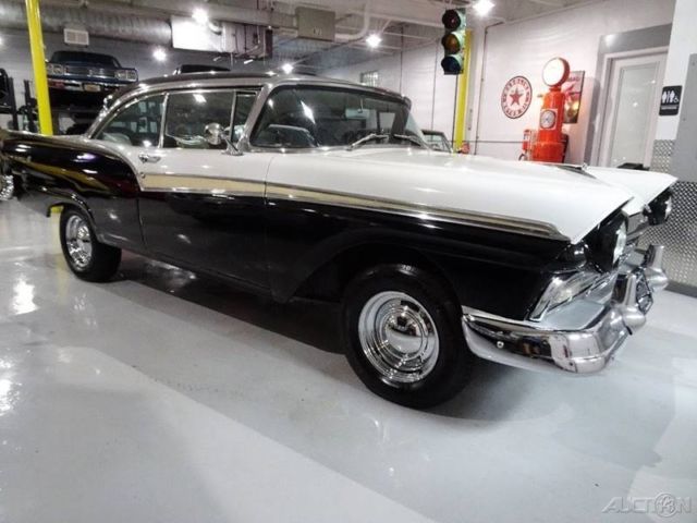 1957 Ford Fairlane Hardtop 500 - photo 11