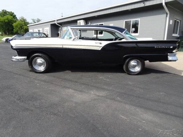 1957 Ford Fairlane Hardtop 500 - photo 3
