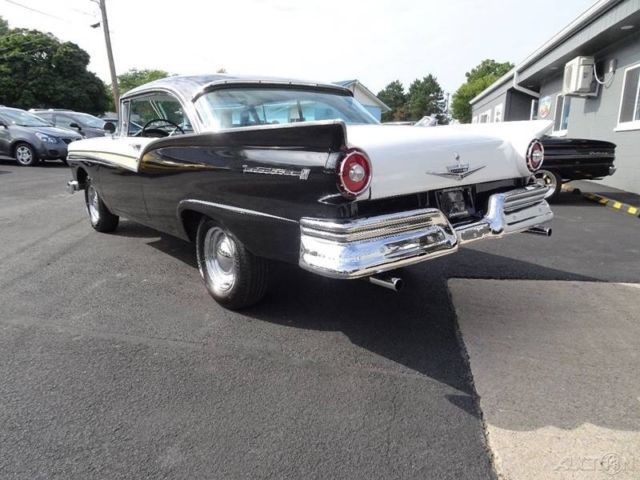 1957 Ford Fairlane Hardtop 500 - photo 5