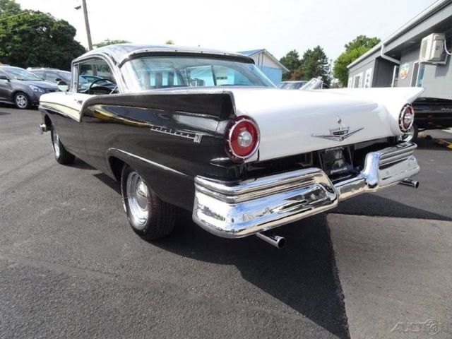1957 Ford Fairlane Hardtop 500 - photo 6