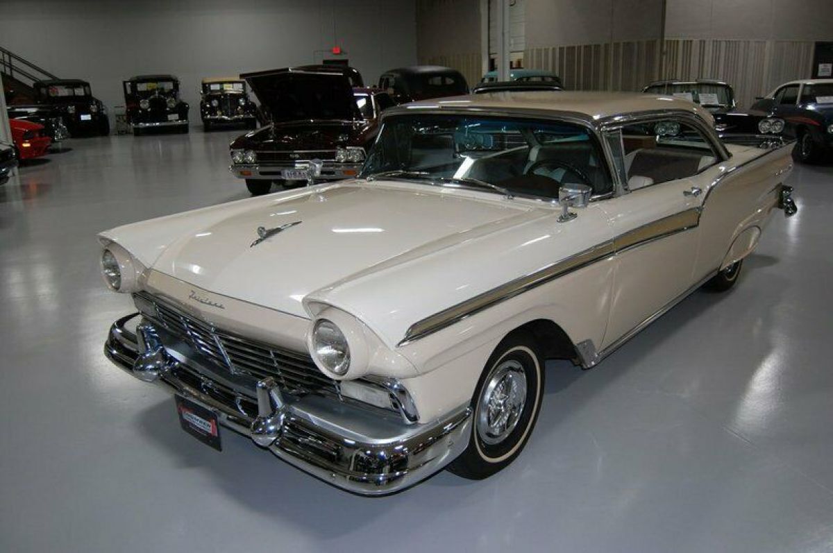 1957 Ford Fairlane 500 2Dr Hdtp - photo 7