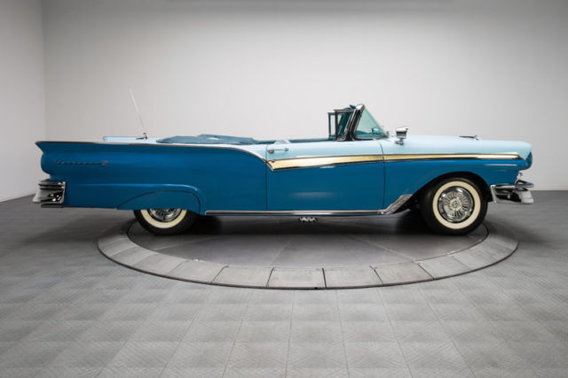 1957 Ford Fairlane 500 - photo 10
