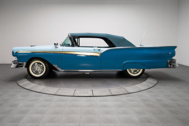 1957 Ford Fairlane 500 - photo 13