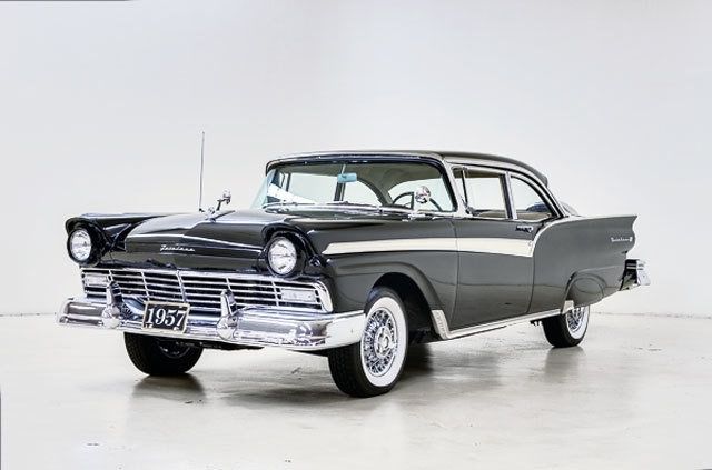 1957 Ford Fairlane -- - photo 3