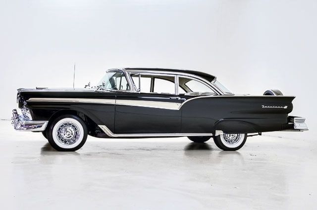 1957 Ford Fairlane -- - photo 4