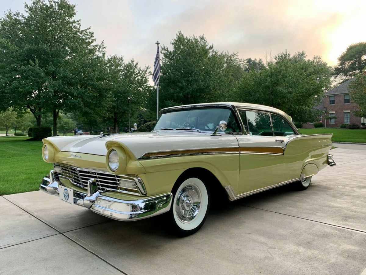 1957 Ford Fairlane 500 * A Stunning Resto from Top to Bottom * 292 V8 / Auto 1957 Ford Fairlane 500