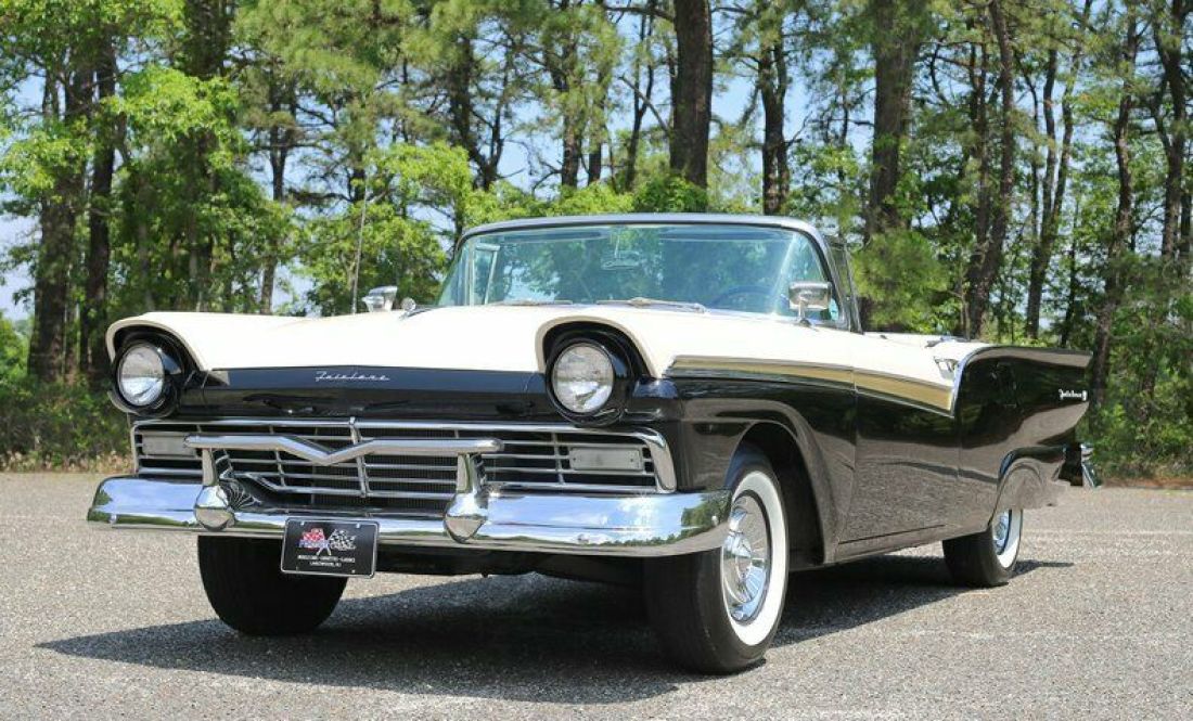 1957 Ford Fairlane 500 Convertible - Stunning Black Retractable Hardtop! 1957 Ford Fairlane
