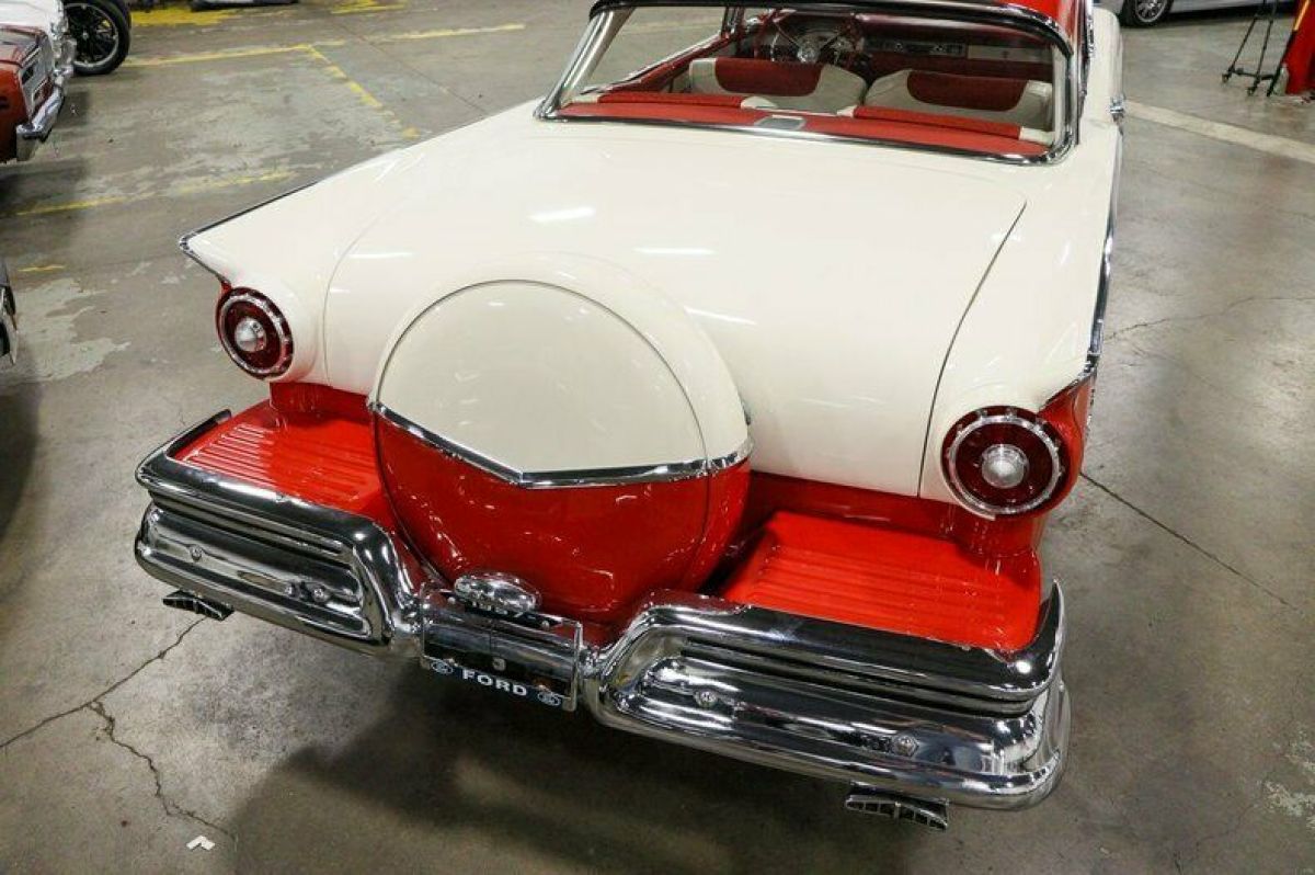 1957 Ford Fairlane 500 Crown Victoria - photo 11