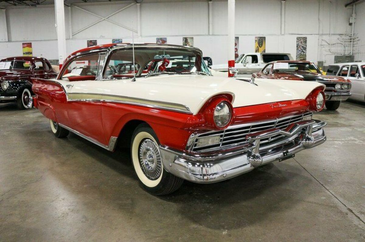 1957 Ford Fairlane 500 Crown Victoria - photo 7