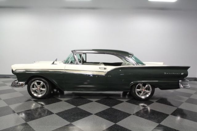 1957 Ford Fairlane 500 - photo 8