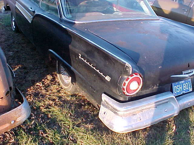 1957 Ford Fairlane 500 HARDTOP - photo 3