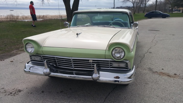 1957 Ford Fairlane - photo 6