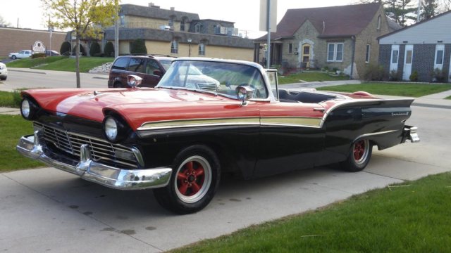 1957 Ford Fairlane - photo 4