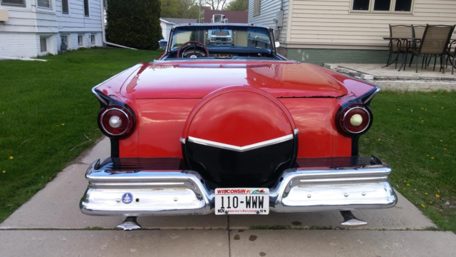 1957 Ford Fairlane - photo 9