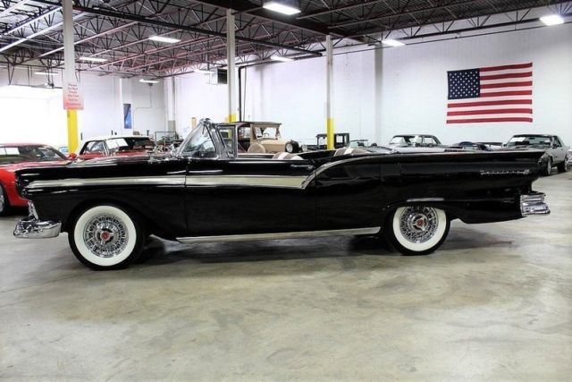 1957 Ford Fairlane Skyliner Retractable - photo 2