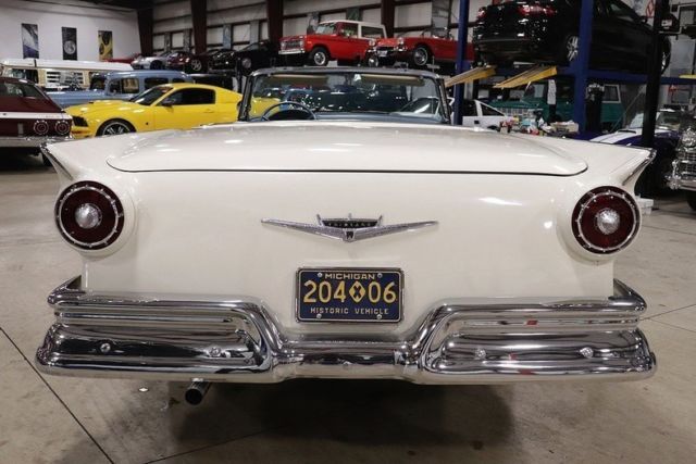 1957 Ford Fairlane Skyliner Retractable - photo 4